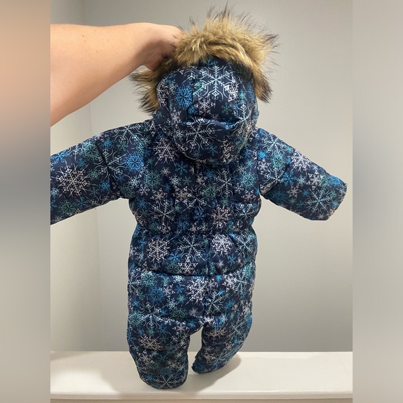 Land’s End 3-6 months Baby Bunting Snowsuit removable faux fur hood * worn once - Picture 2 of 14